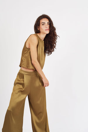 <p>Traffic people Evie sleeveless vest style top in a satin like material in olive </p>
<p>matching trousers available as a Co-ordinating outfit </p>
