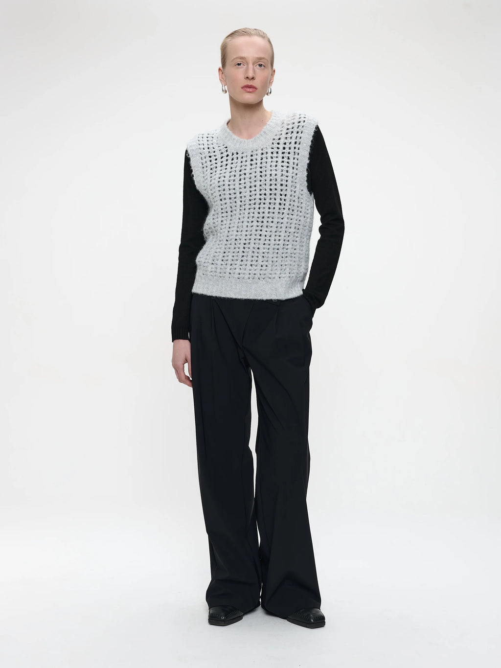 jane lushka shiny knit vest in light grey