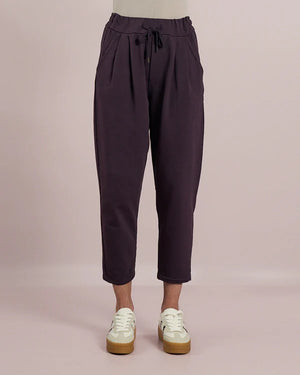 DECK BARREL SHAPE JOGGERS IN MULBERRY
