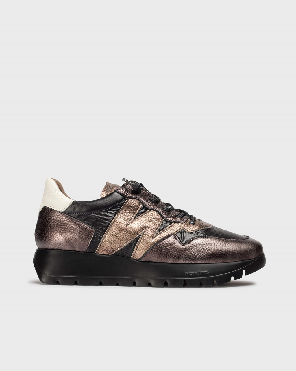 wonders odisei metallic sneakers in black