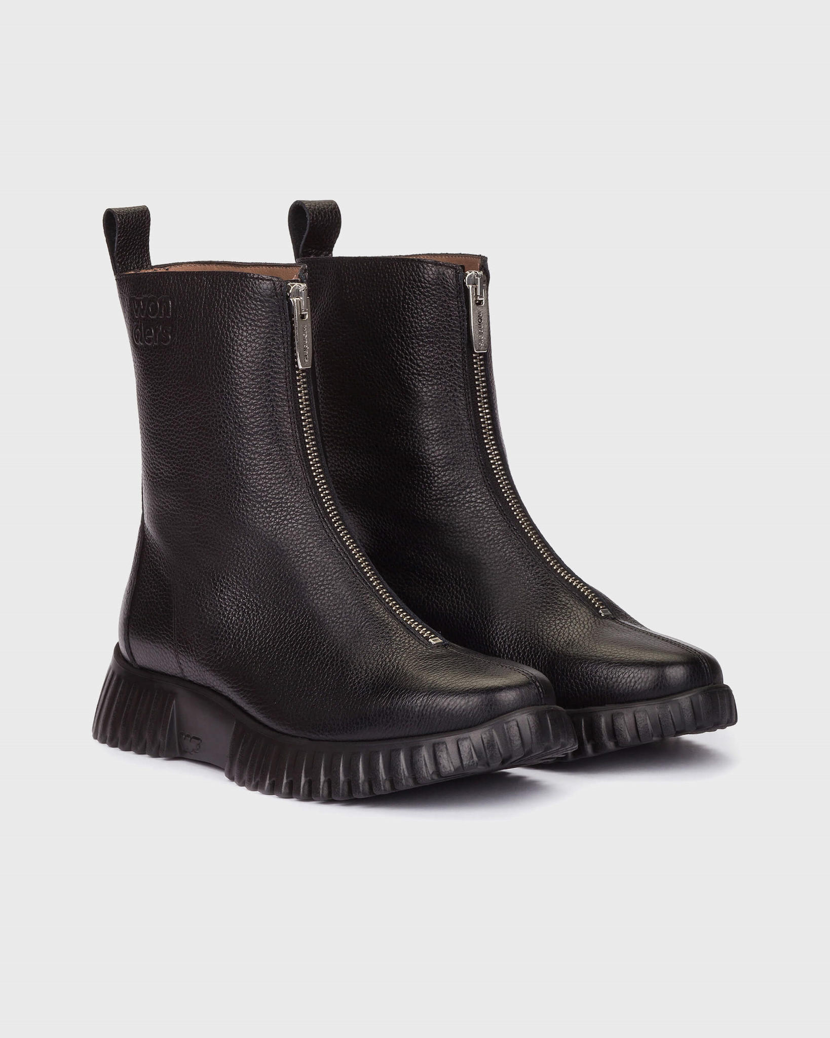 wonders flexfly zip front boot in black