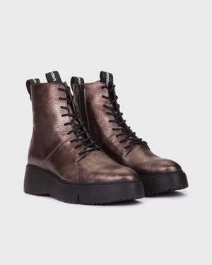 wonders metallic leather lace up boot in bronze