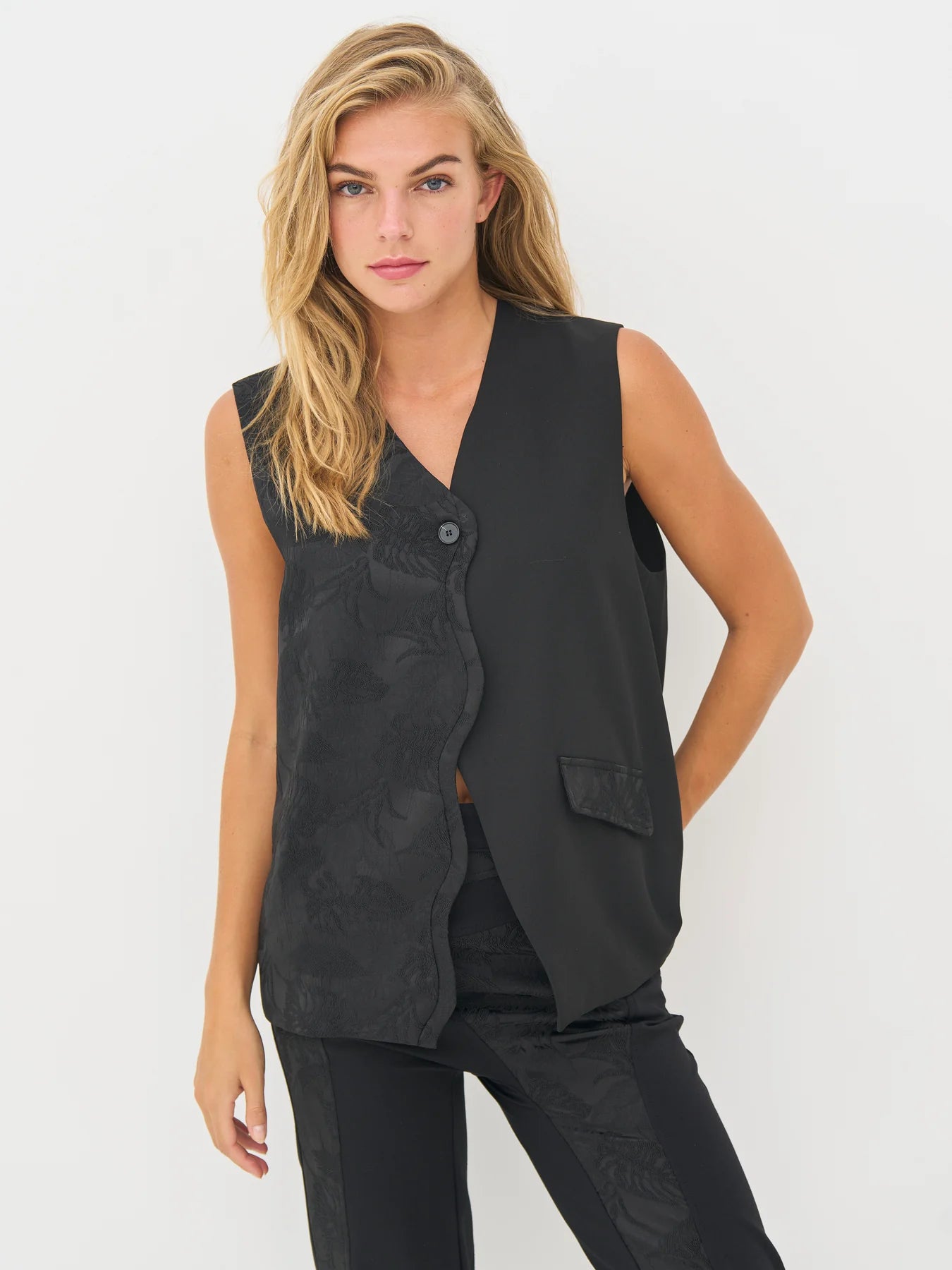 nu denmark becca lace vest in black
