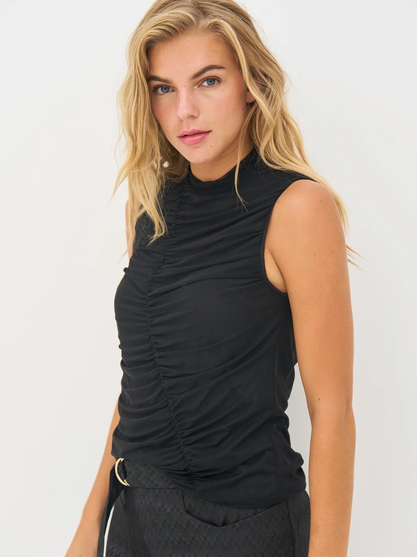 nu denmark beth ruched top in black