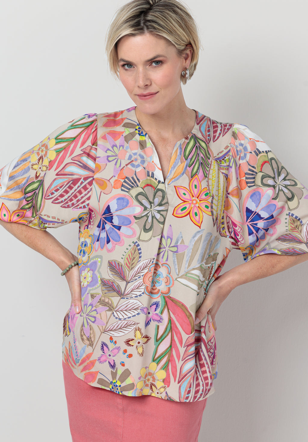 <p>Bianca Alena printed blouse <br>Product code 35031</p>