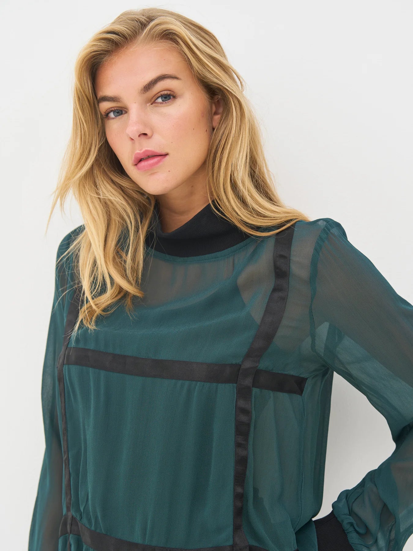 nu denmark billie contrast blouse in petrol green mix
