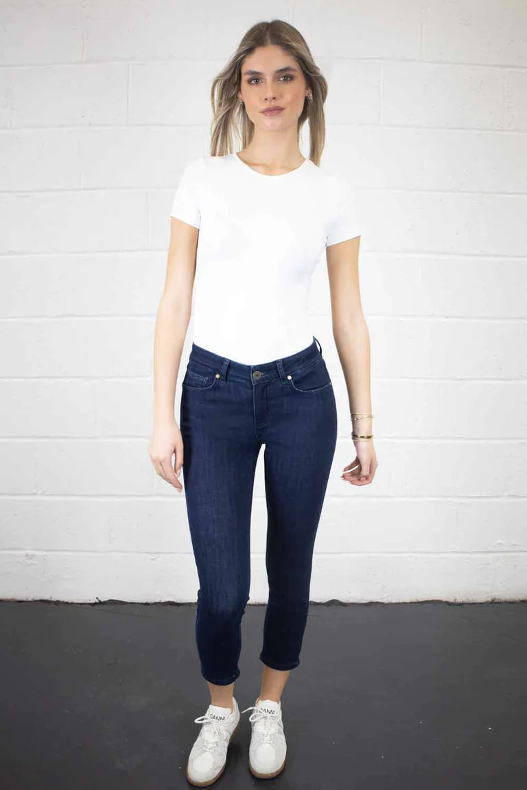 No2Moro Juliet 3/4 denim jeans 25” skinny legs in dark denim 
