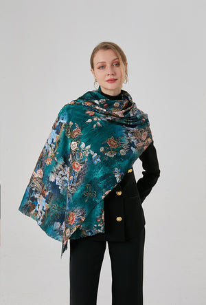 Floral pattern scarf (green)