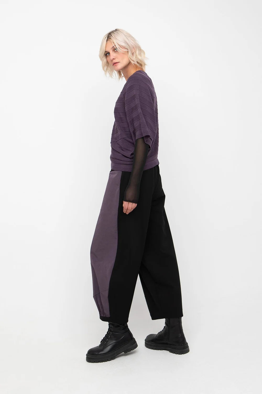Ozai n ku mix fabric trousers in grape