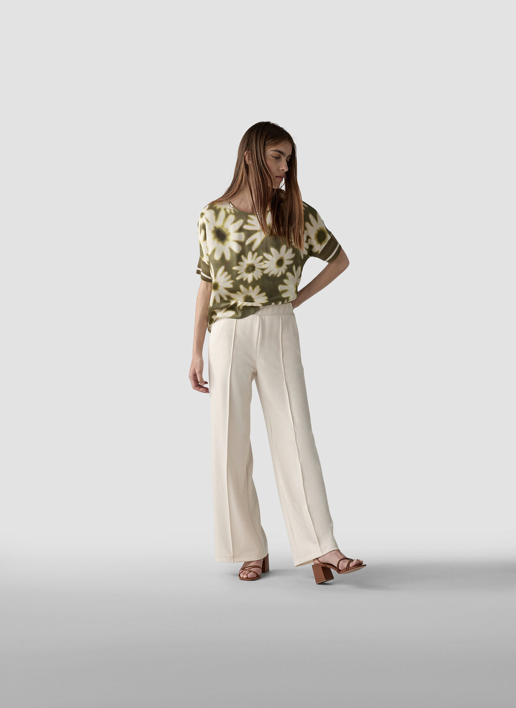 le comte jersey wide leg trousers in cream