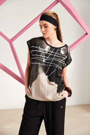 naya drizzle print sleeveless top in black & taupe (front)
