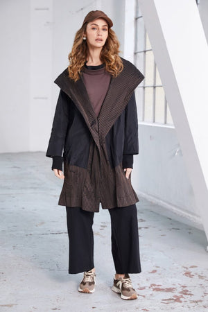 naya long line contrast stripe jacket in black & brown