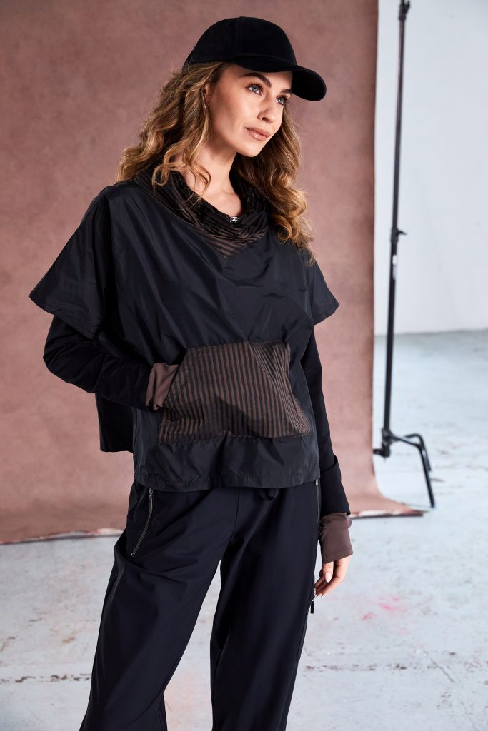 naya drawstring hem top with stripes in black & cocoa