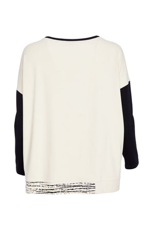 naya placement cube print top in black & sand