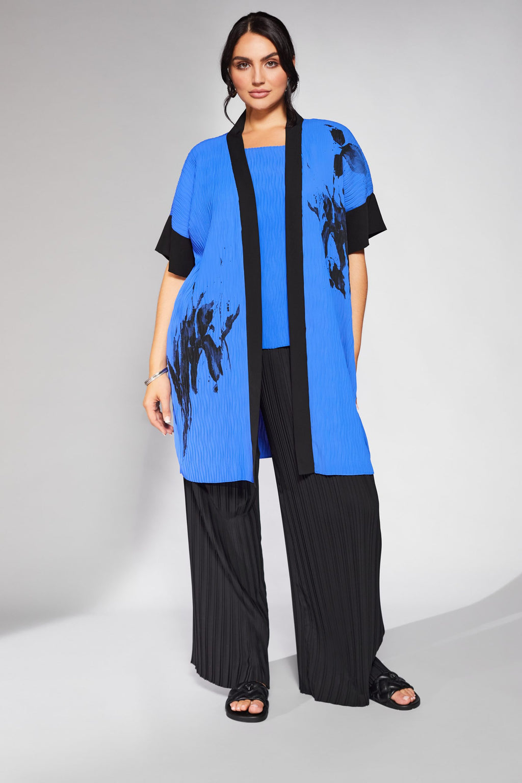 Ora pleated wave kimono blue with black ORS24123