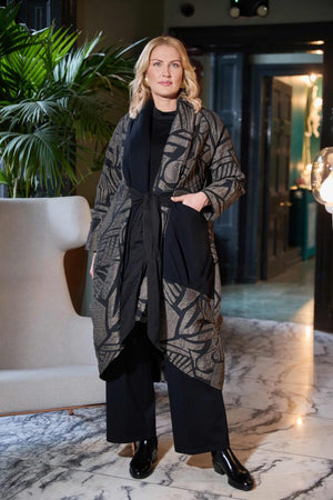 ora embossed jacquard print jacket in black & mink