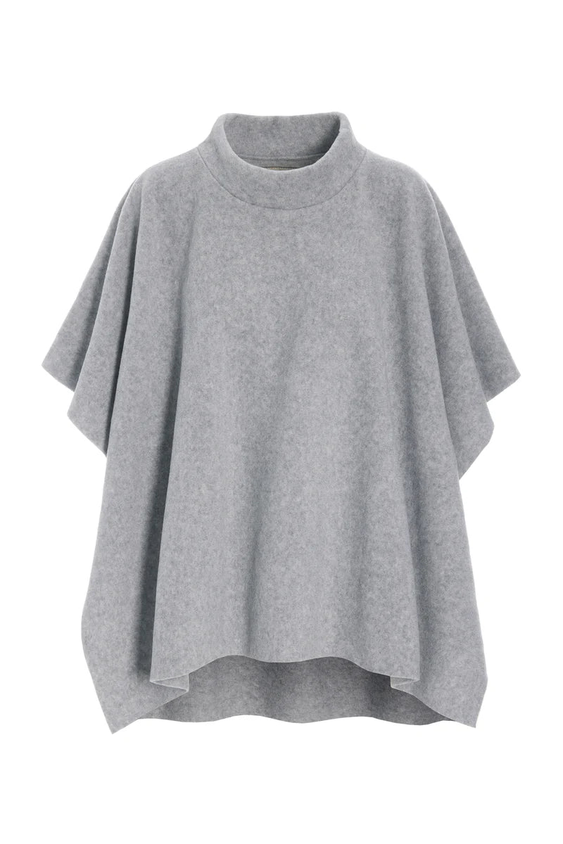 Henriette Steffensen Poncho in light grey