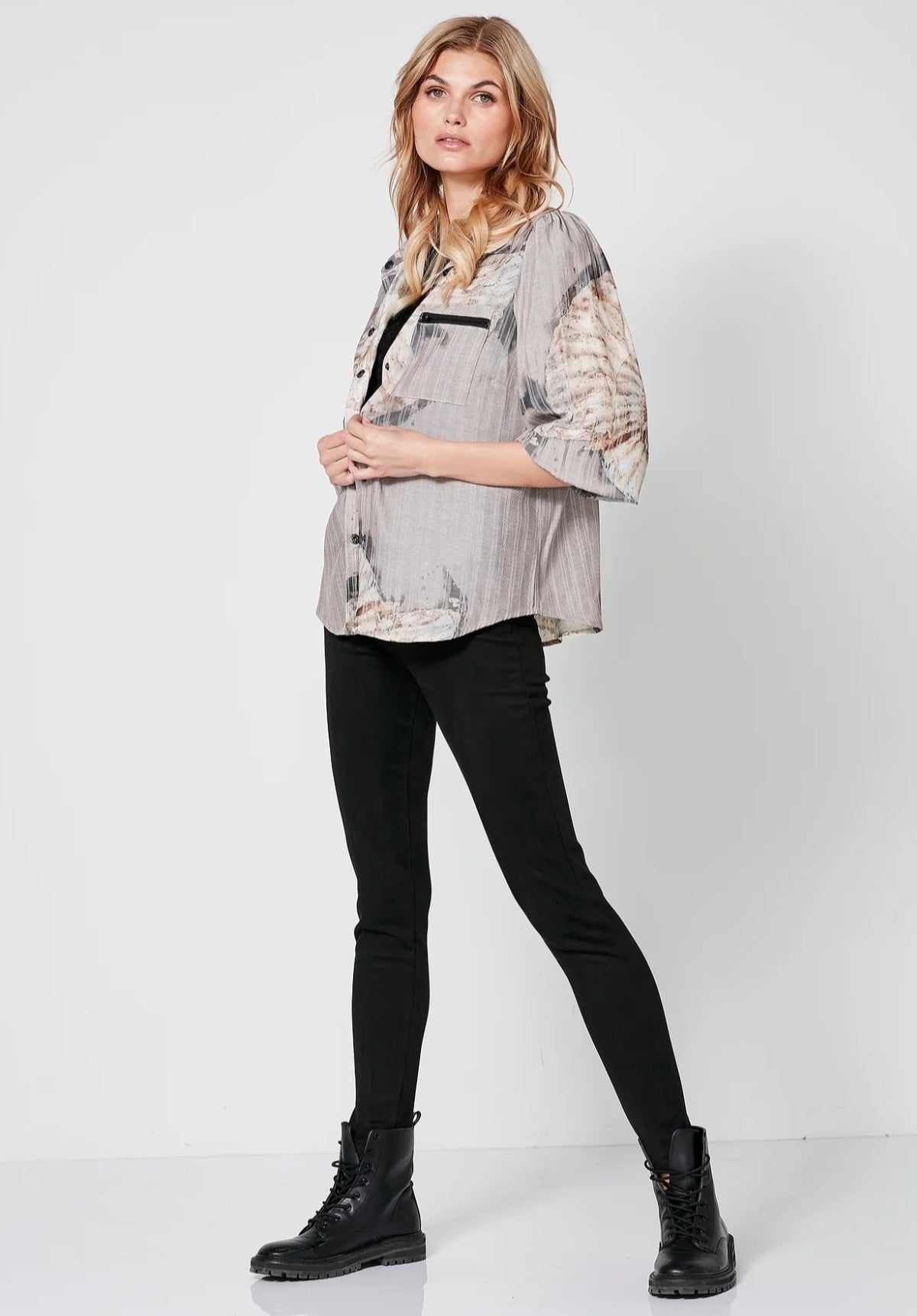 Nu denmark tia fossil print shirt with cuffs in sand 