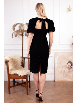hope & ivy alba velvet dress in black