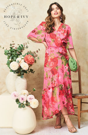 hope & ivy roxanne floral wrap dress in pink
