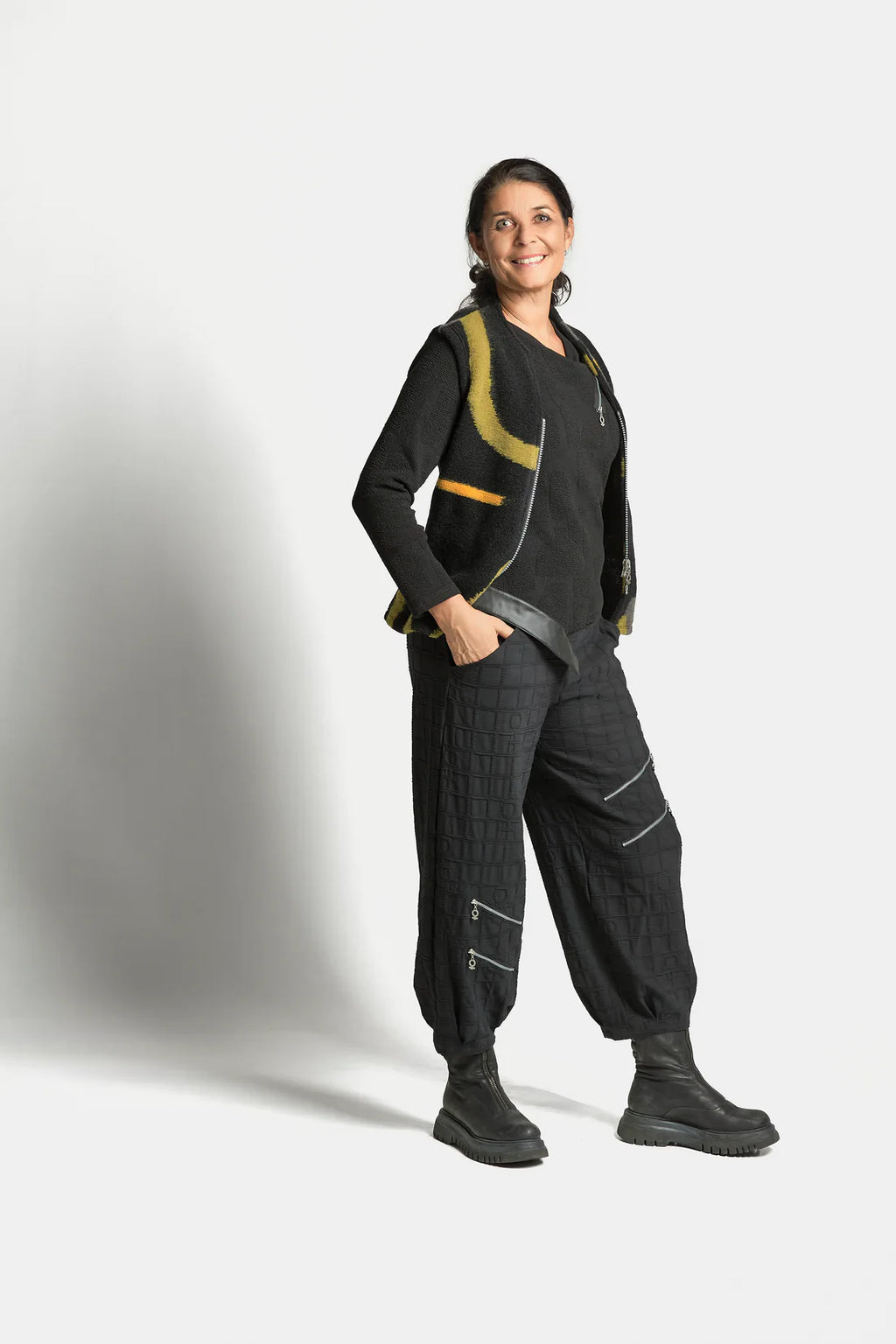 mysoul bubble balloon trousers in black