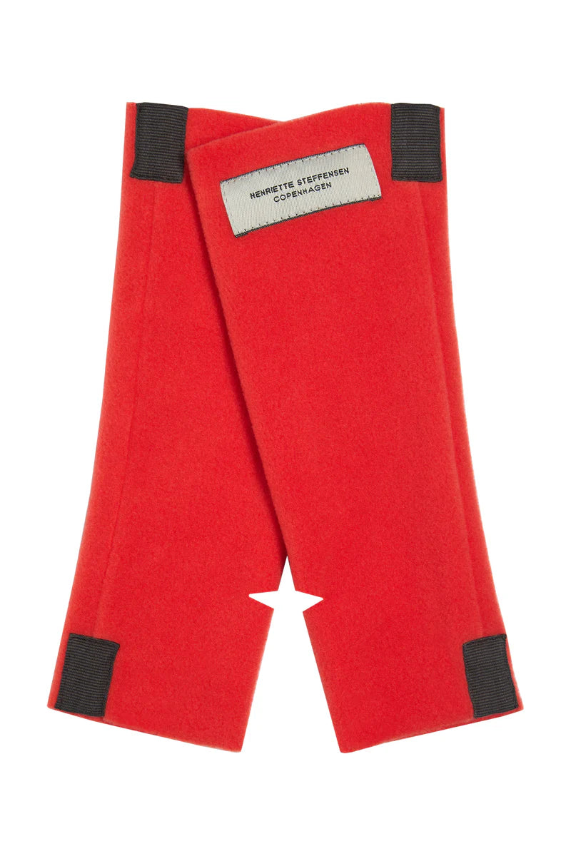 HENRIETTE STEFFENSEN WRIST WARMER IN RED