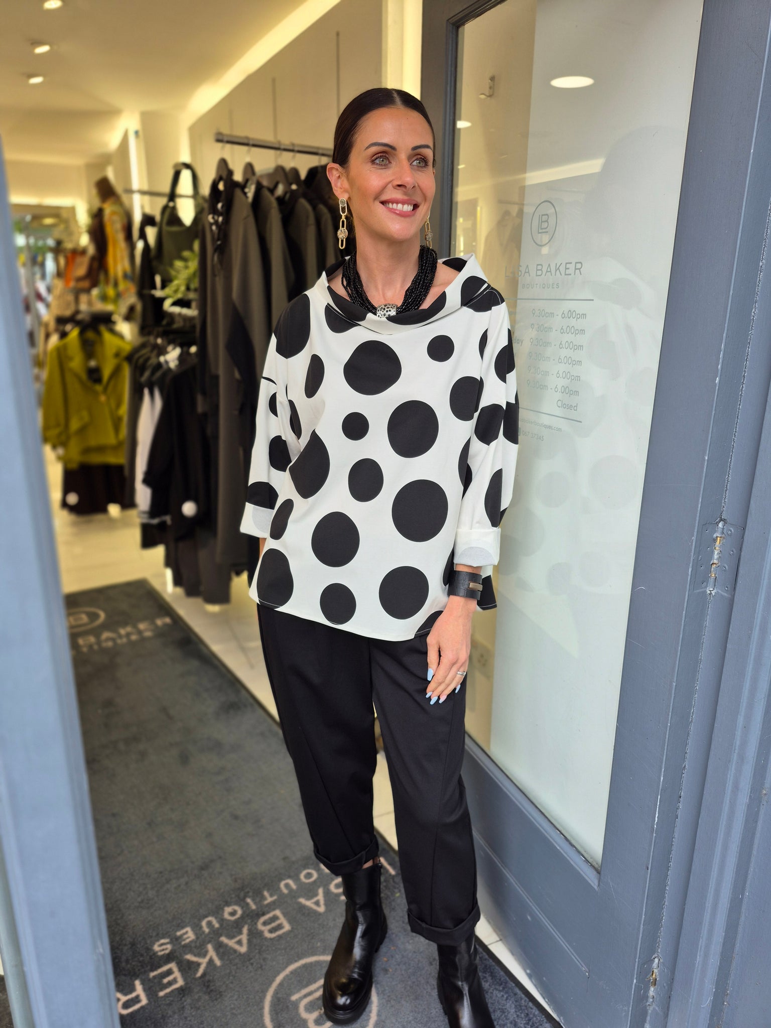 Hybrid spot print top in black & white