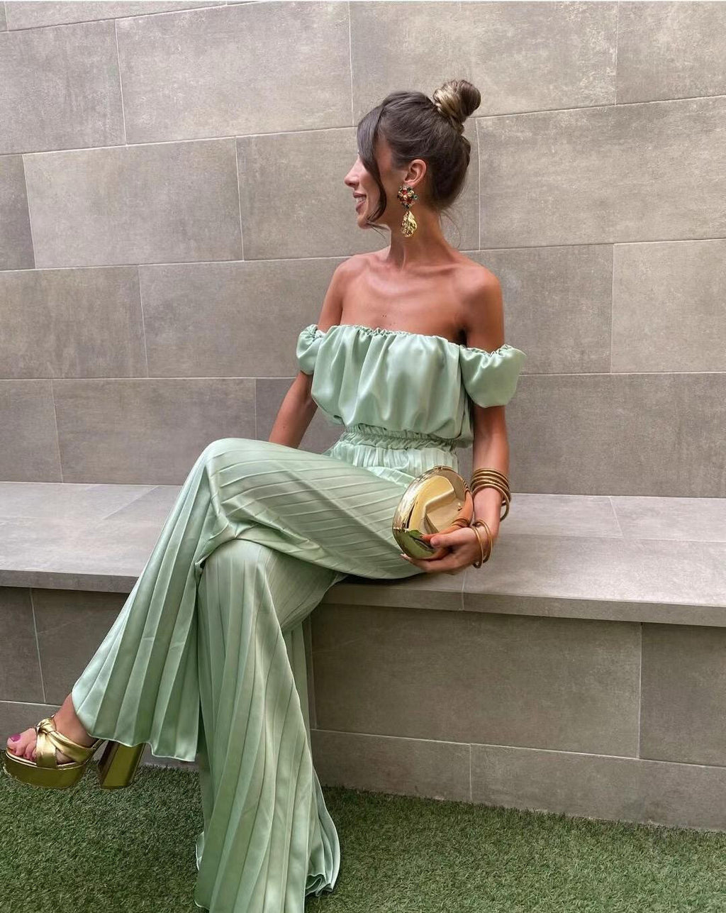 Samara ruffle top and trouser set in mint