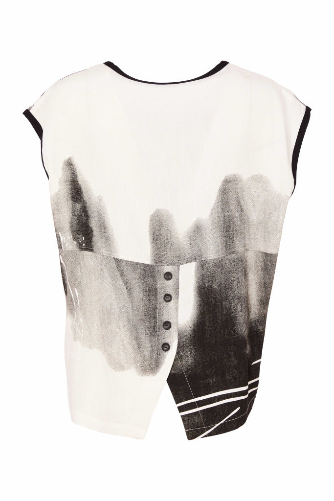naya drizzle print sleeveless top in black & white