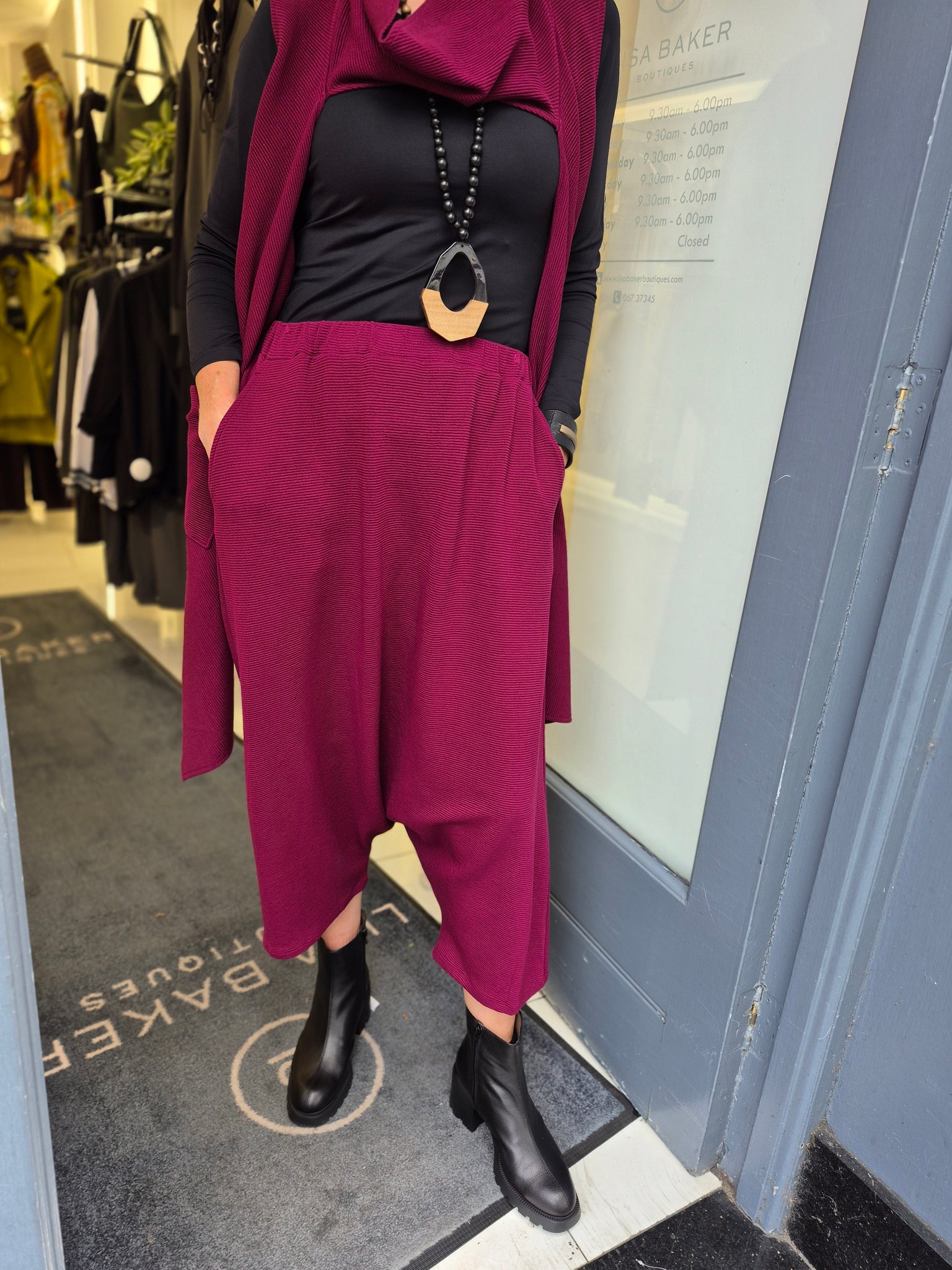 Hybrid Ribbed harem trousers in wine