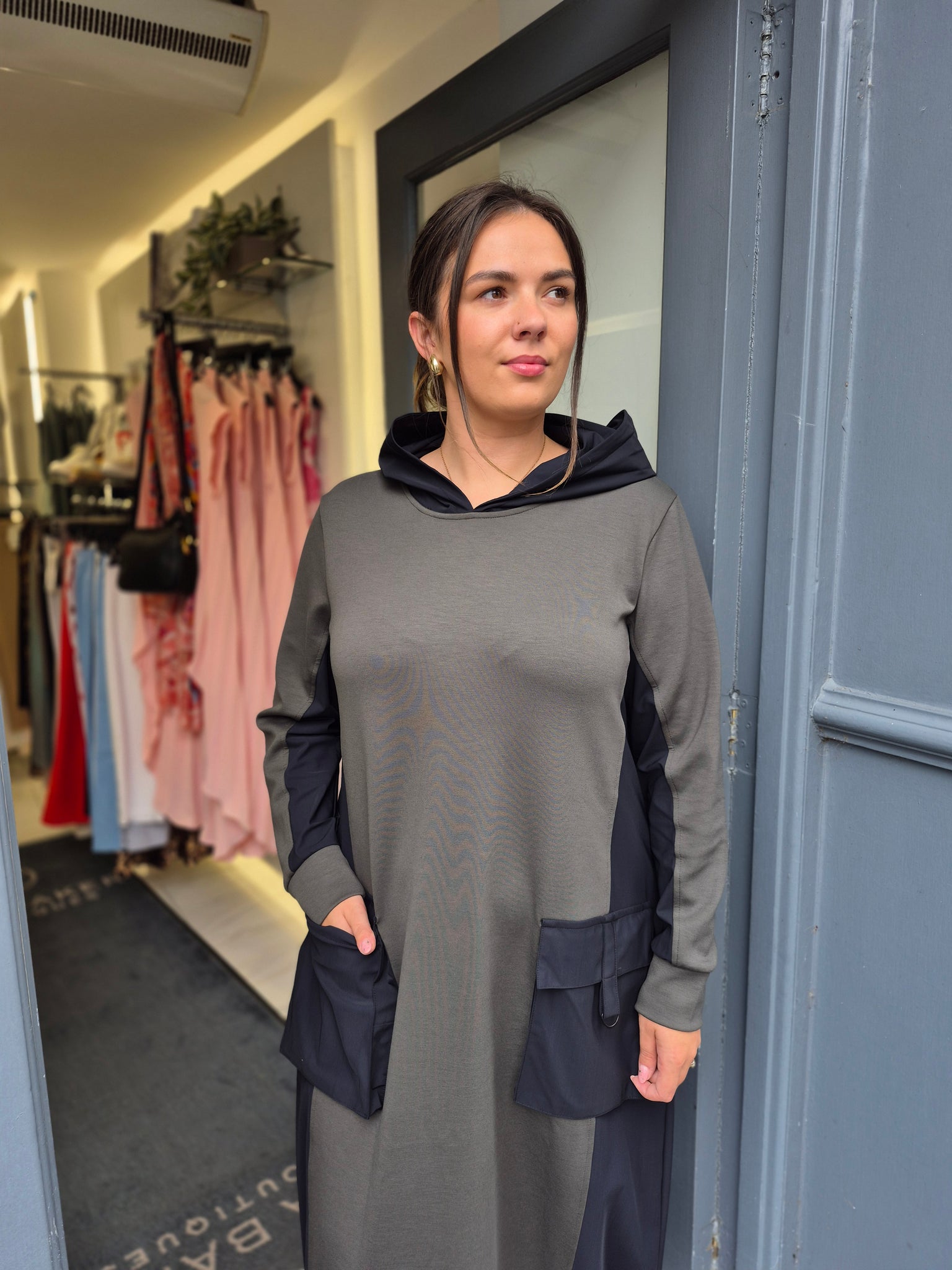 naya contrast hood and sides dress in forest & black