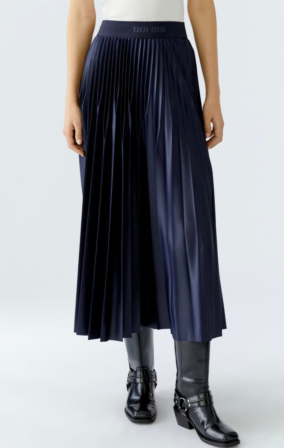 oui pleated midi skirt in navy