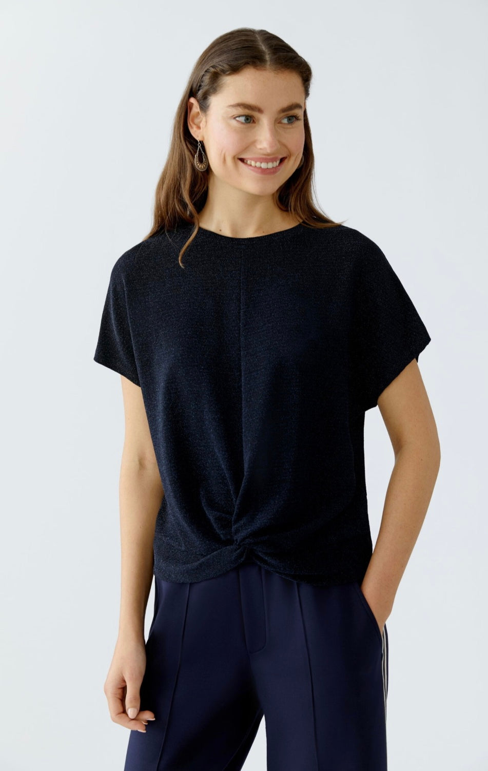 oui twist front top in navy