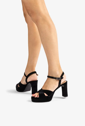 unisa odara cross strap heels in black