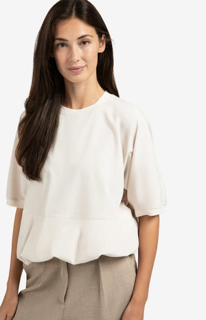 yaya short sleeve top with balloon hem in off white