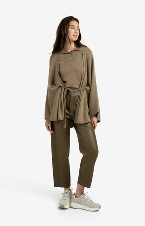 yaya sleeveless knit with collar and button placket in khaki green