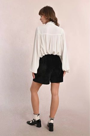 molly bracken velvet shorts in black